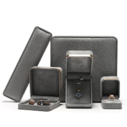 Good Quality Wholesale Velvet Jewellery Packaging Boxes Ring Pendant Necklace Bracelet Jewelry Gift Display Case