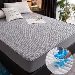 Cartoon Quilting Waterproof Fitted Sheet Cute Printed Padded Mattress Protector Skin-Friendly Non-Slip Mat with Elastic Band