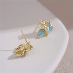 Blue Unique Leaf Earrings for Women 2024 New Fahion Niche Design Gentle Stud Earring Temperament Light Luxury Jewelry Gifts