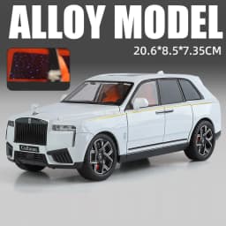 1:24 Alloy Rolls Royce Cullinan XM Model Diecast Toys Cars 6 Doors Opened Vehicles Pull Back Light Music Miniature Car Kids Gift