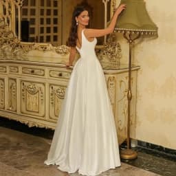Elegant A-Line Wedding Dresses Double V-Neck Sleeveless Satin Bridal Dress Boho White Customize To Measures Stunning