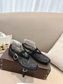 Ins Top Blogger Favorite Fishnet Leather Flat Mules French High-end Elegant Pointed-Toe T-Strap Mary Jane Ballet Shoes Luxury Breathable Summer Sandals