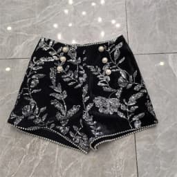 Autumn Winter New Gorgeous Bead Flake Flower Embroidered Velvet Shorts Women's Fashion Chic Pearl Edge Black Shorts Boots Female