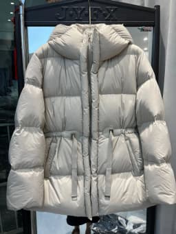 Schinteon Women White Down Jacket with Hood Solid Color Thick Warm Autumn Winter Outwear Parka Drawstring Coat 2026 New Fashion