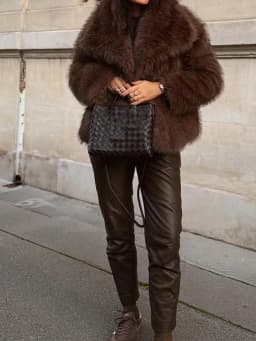 Solid Brown Fluffy Fur Jacket Women's Casual Lapel Loose Long Sleeves Thicken Warm Short Coat 2025 Winter New Lady Commute Wear