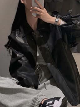 Stylish Retro PU Leather Jacket Women's Loose Fit Biker Vest Fashionable Long Sleeve Zipper Closure Doll Collar Commute Style