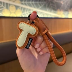 Mixed Color Pu Leather Letter Key Chains A-Z Initial Alphabet Pendant Wristband Key Ring Bag Tag Ornaments Christmas Party Gifts