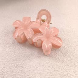 Flower Hair Claw Clips Non-Slip Matte 1/2 PCS Flower Hair Clips Women Cute Hair Clips, Hawaiian Hair Flower Clip Large Plumeria