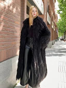 Women'S Elegant Long Faux Fur Coat - Casual & Comfortable with Pockets, Perfect for Fall/Winter Outdoor Wear, Stylish Long Coat