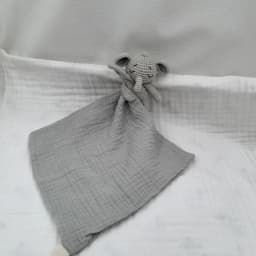 Handmade Baby Cotton Muslin Comfortable Blanket Cute Cat Doll For Infant Kids Sleep Appease Towel Rabbit Bear Saliva Scarf