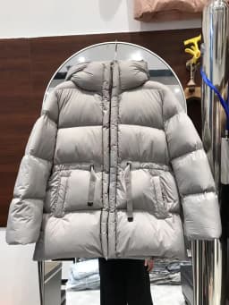 Schinteon Women White Down Jacket with Hood Solid Color Thick Warm Autumn Winter Outwear Parka Drawstring Coat 2026 New Fashion