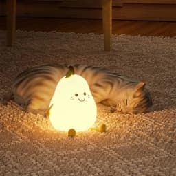 Rechargeable LED Cartoon Pear Nightlight, Silicone Light, Bedside Decor, Color Changing, Atmosphere Lamp for Kids, Holiday Gifts