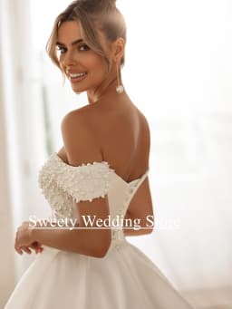 Ball Gown Wedding Dress Princess Bride Dresses Customized Off Shoulder Pleat Pearls Sweep Train Satin Bridal Gown for Woman