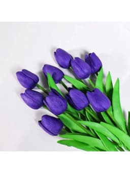 A Set of 6 Artificial Tulips, Suitable for Home Decoration and Tabletop Floral Decoration on Anniversaries (Vase Not Included)