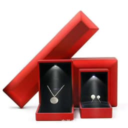 Ring Box High-end Creative LED Lamp Marriage Gift Jewelry Packaging Pendant Necklace Charm Simple and Elegant Top Grade Delicate