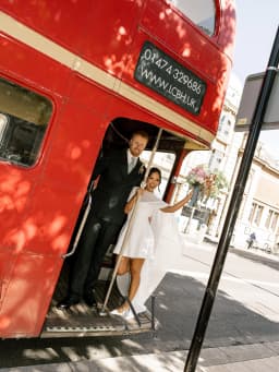 Semor Customized Off White Short Wedding Dress with Chiffon Shawl A-line Pleat Mini Vestido De Novia 2026 Elegant Bride Gown
