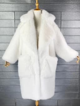 Lautaro Winter Long Oversized Pink Thick Warm Soft Shaggy Fluffy Faux Fur Coat Women Pockets Lapel Loose Sweet Cute Fashion 2022