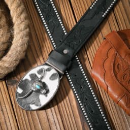 A Casual and Retro Belt, a Waist Accessory for Western-Style Clothing, Metal Buckle, PU Belt, Suitable for Both Men and Women