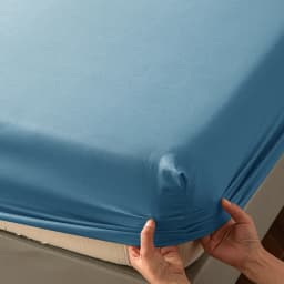 High Quality Fitted Sheet - Microfiber Soft Touch, Deep Pocket 25cm, Wrinkle Free Anti-Slip, Solid Color Twin/Full/Queen/King