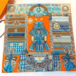 New 90cm Hand-Rolled Hem Palace Armor Battle Queen Twill Scarf Shawl Luxury Decorate Gift Handmade Silk Fashion Accessories