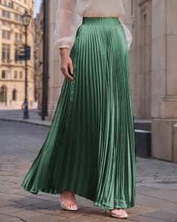 2026 New Spring Summer For Women 22 Solid Colors Midi Flowing Draped Large Hem Long High Waist Pleated Skirt Sweet Elegant