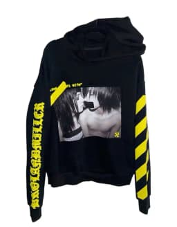 Men Black Pullover Hoodie Rock Inspired Street Trend Design Youth Clothing Loose Fit Comfy Urban Wear with Stylish Attitude