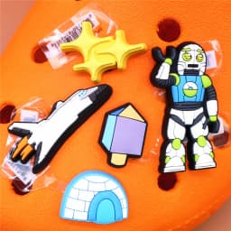 Original Space Alien Designer Shoe Charms 5pcs/lot Shoe Buckle Accessories Luxury Rainbow Sun Clog Dog Upper Jewelry Decorations