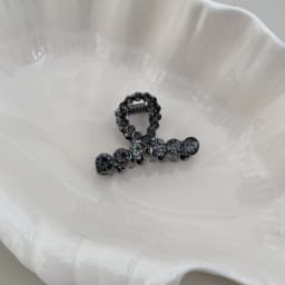 High-End Hair Clips 2025 New Bangs Pearl Shark Small Grab Clip Female Back of the Head Spoon Clip Half Tie Hair Accessories