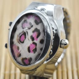 New Gem Flower Clamshell White Dial Can See The Time Finger Watch Casual Fashion Ring Watch