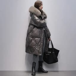 2025 Winter Thickened down Cotton Jacket with Large Fur Collar Mid-Length Hooded Coat Women Outerwear Trendy Knee-Length