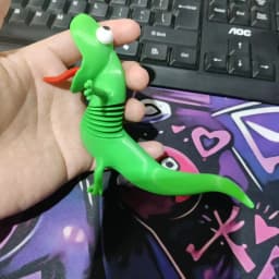 Big Size 10CM Cute Green Lizard 3D Printed Figure Anime Animal Ornaments Desktop Decor Gift Collectible Model for Reptile Lovers