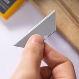 10/20/30/50Pcs T-Shape Knife Blades Steel Box Cutter Blades with Plastic Case Standard Blades for Utility Knife Replacement