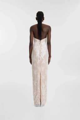 Tokyo Customized White Halter Necklink Wedding Dresses Sleeveless Backless Zip Bridal Gowns Elegant Floor-Length Wedding Gowns