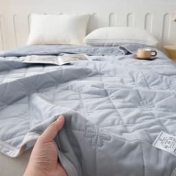 Ultra-Soft Summer Cooling Blanket - Lightweight, Breathable ,Easy Care Cooling Blanket For Hot Sleepers Cooling Thin Quilt