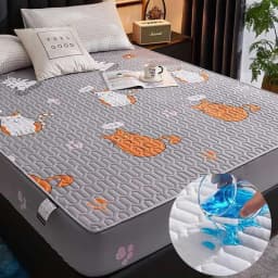 Cartoon Quilting Waterproof Fitted Sheet Cute Printed Padded Mattress Protector Skin-Friendly Non-Slip Mat with Elastic Band
