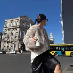 Faux Fox Fur Women Coats Solid Short Jackets Long Sleeve Round Neck Open Stitch Thick Slim Fit Elegant Casual 2026 Autumn Winter