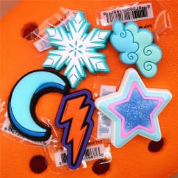 Original Space Alien Designer Shoe Charms 5pcs/lot Shoe Buckle Accessories Luxury Rainbow Sun Clog Dog Upper Jewelry Decorations