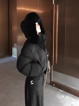 Lady Navy Blue Cropped Hooded Puffer Jacket With Faux Fur Collar Zip‑up Loose Short Cotton Padded Coat Winter Warm Outerwear