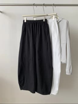 Lightweight Patchwork Curved-leg Cargo Pant Women, Relaxed Fit, Slimming, High-waisted, Wide-leg, Cuffed