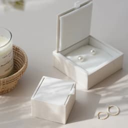 High-end White Satin Jewelry Box Ring Box Necklace Earrings Gift Storage Display Box Paper Flip Jewelry Organizer Box Joyero