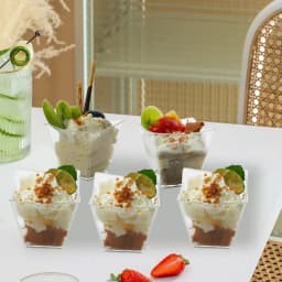 50/100pcs Transparent Dessert Cup Mini Square Plastic Dessert Cups for Birthday Party Fruit and Ice Cream Plastic Food Container