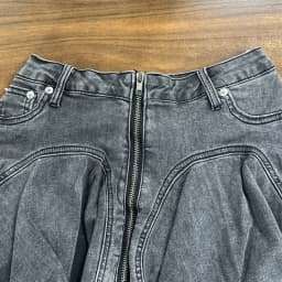 DEAT 3D Cutting Ruffled Edge Denim Skirts For Women 2024 Summer New Fashion Zipper Splicing Pleated Elastic Skirt Female 11A0198