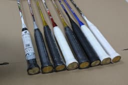 2 Pcs High-Elastic Carbon Fiber Bionic Elements Badminton Racket 28Lbs High-Quality Ultracore U10 Badminton Racquet