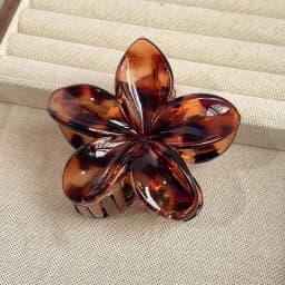 Elegant Flower Hair Clip Crab 8cm Large Plastic Hair Claw Clips For Women Hairclip Cute Beach Hair Accessories Hawaiian Barrette