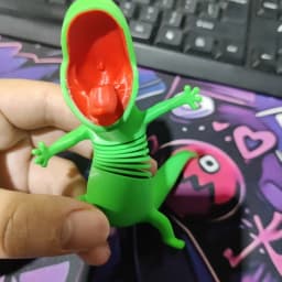 Big Size 10CM Cute Green Lizard 3D Printed Figure Anime Animal Ornaments Desktop Decor Gift Collectible Model for Reptile Lovers