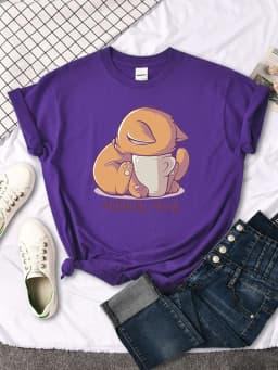 T-Shirts Cat Is Looking At The Cup Lovely Printed T Shirt For Woman Goth Korean Style Women Clothes Funny Vintage Womens Tshirt