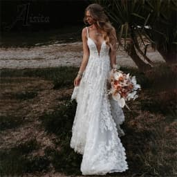 Customized A-Line Bride Dresses V Neck Spaghetti Strap Court Train Lace Wedding Dress For Woman Wedding Dress Vestidos De Novia