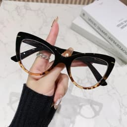 Women's Versatile Large Framed Cat Eye High-definition Reading Glasses Anti-Blue Light Elegant Fashionable Eyeglasses 0 TO +4.0