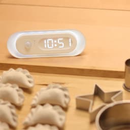 Motion Sensor Night Light With Digital Clock Rechargeable Night Lamp Desk LED Magnetic Wall Mount for Cabinet Staircase Bathroom
