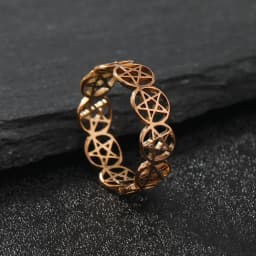 YILUOCD Stainless Steel Pentacle Ring Geometric Pentagram Ring for Women Wicca Protection Amulet Hollow Star Christmas Jewelry